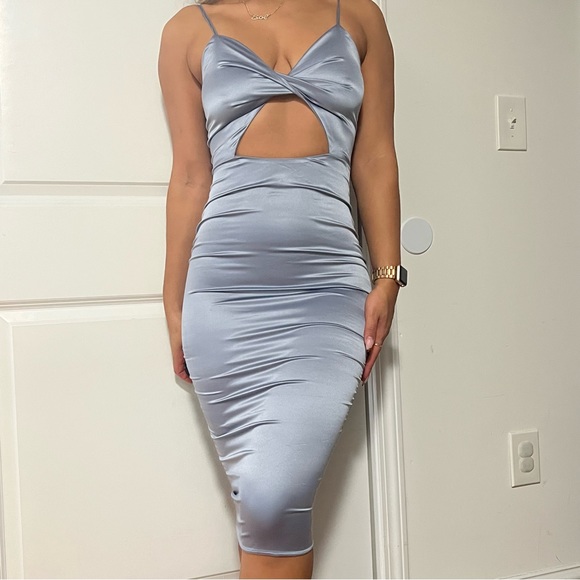 Oh Polly Dresses & Skirts - Oh Polly satin dress.